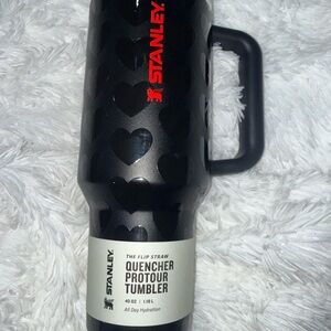 Stanley Black lovely  40 oz pro tour  Quencher Tumbler